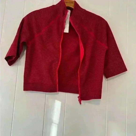 Fabletics Jenny Seamless Cropped Zip Jacket L used like a New - Picture 5 of 5